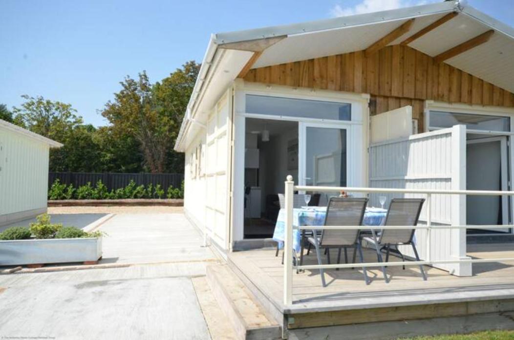 Lake Lodges Chichester Exterior photo